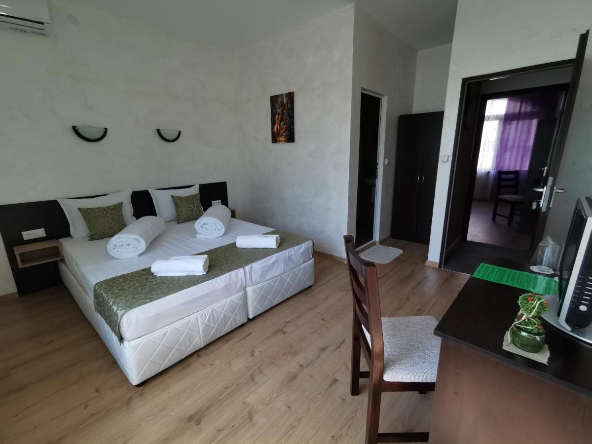 Hotel Swiss Shumen Exterior foto